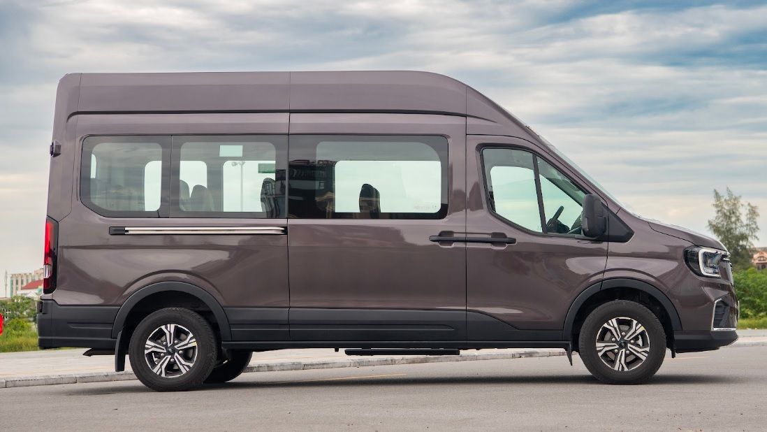 Ford Transit Tiêu chuẩn 16 chỗ 2026 - 1