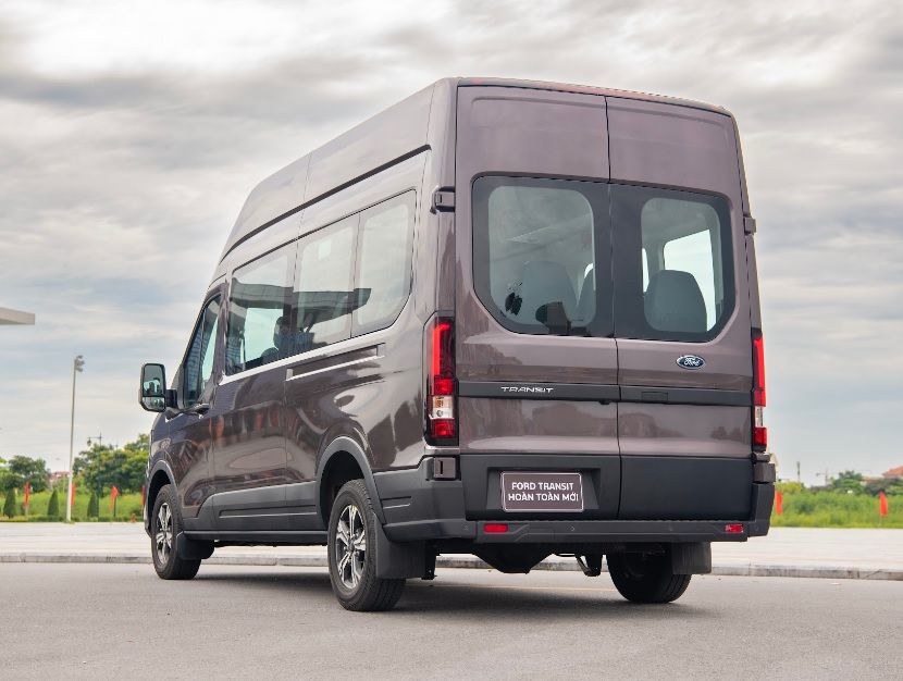 Ford Transit Tiêu chuẩn 16 chỗ 2026 - 2